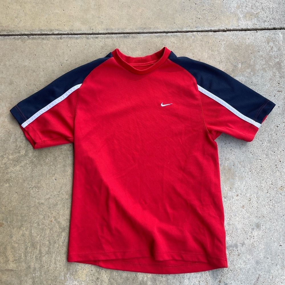 VTG NIKE S/S ATHLETIC FITNESS SHIRT MENS SZ MED